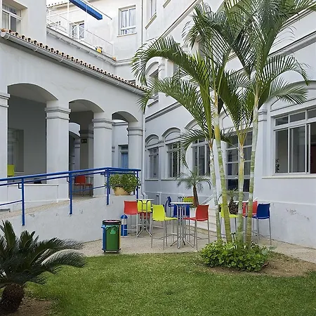 Albergue Inturjoven *